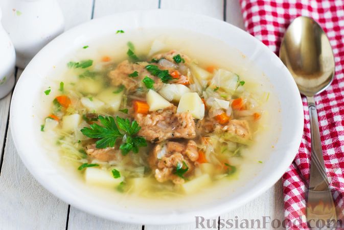 Фото к рецепту: Капустный суп с клецками