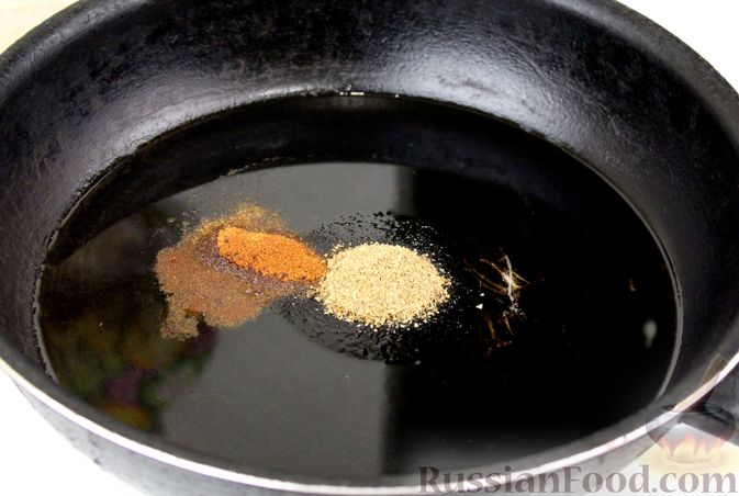 Фото приготовления рецепта: Морковь по-корейски, с соевым соусом и кунжутом - шаг №4