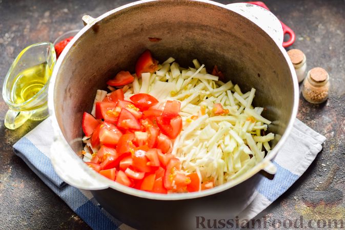 Фото приготовления рецепта: Суп с фаршем, капустой и рисом - шаг №8