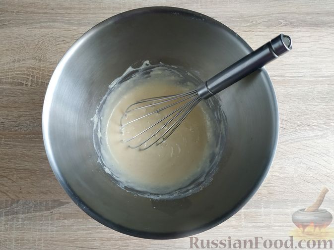 Фото приготовления рецепта: Дрожжевые булочки из картофельного теста - шаг №6