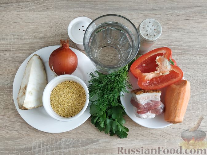 Фото приготовления рецепта: Кулеш с салом и овощами - шаг №1