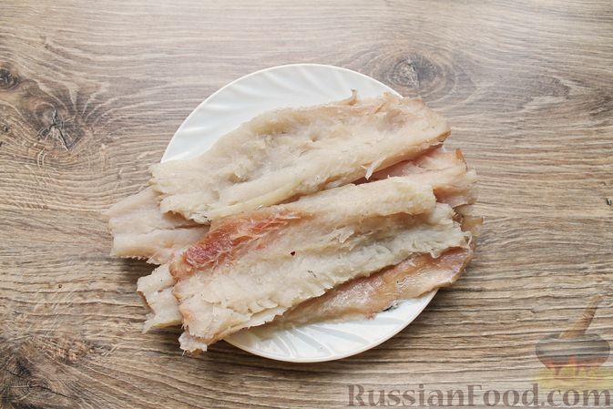 Фото приготовления рецепта: Рубленые рыбные котлеты с картошкой и сыром - шаг №3