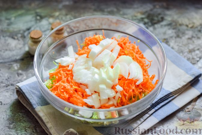 Фото приготовления рецепта: Запеканка из кабачка, моркови и овсяных хлопьев - шаг №4