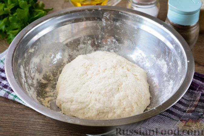 Фото приготовления рецепта: Лаваш из заварного теста, с яичной начинкой (на сковороде) - шаг №4