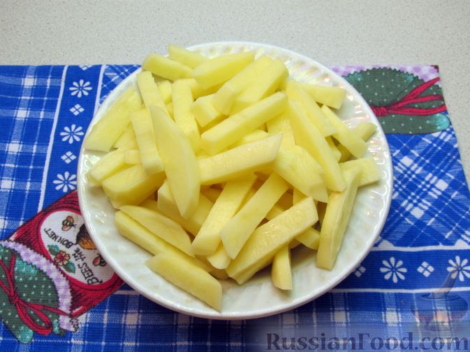Фото приготовления рецепта: Щи из свежей капусты с говядиной и щавелем - шаг №3