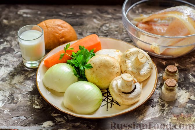 Фото приготовления рецепта: Рыбные зразы с яично-грибной начинкой - шаг №1