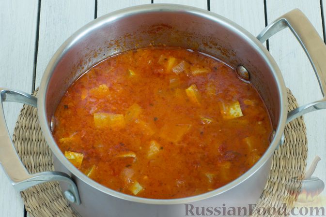 Фото приготовления рецепта: Холодный томатный суп с кабачками - шаг №6