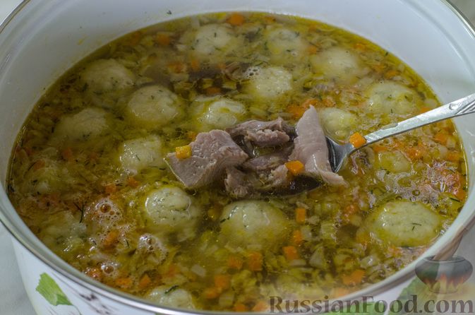 Фото приготовления рецепта: Суп из индейки с кукурузными шариками - шаг №13