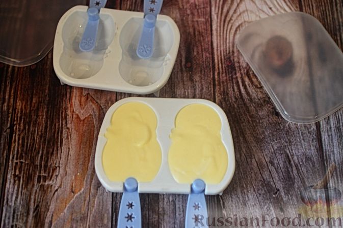 Фото приготовления рецепта: Домашнее сливочное мороженое - шаг №14