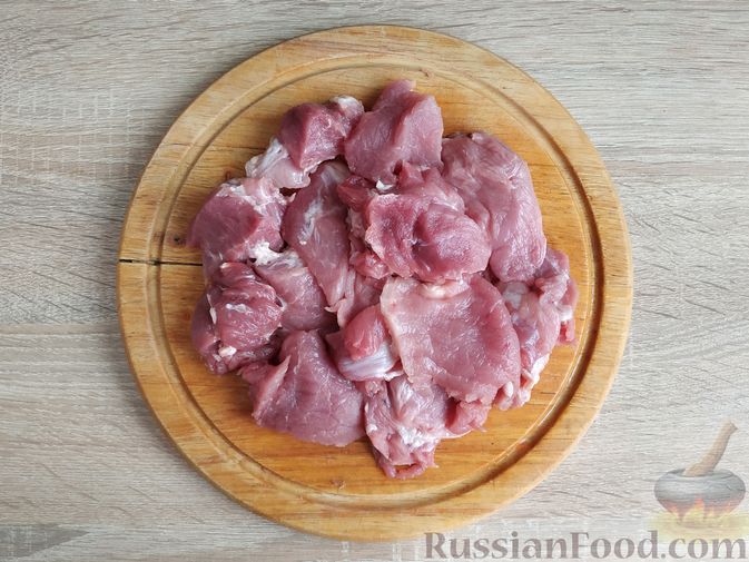 Фото приготовления рецепта: Котлеты из говяжьей печени и свиного фарша - шаг №2