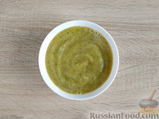 Фото приготовления рецепта: Холодный суп-пюре из болгарского перца и огурцов - шаг №11