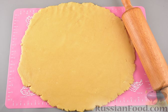 Фото приготовления рецепта: Вишнёвый тарт с заварным кремом и желе - шаг №16