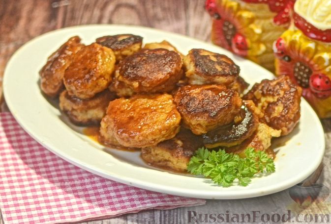 Фото к рецепту: Куриные котлетки в соево-медовом соусе