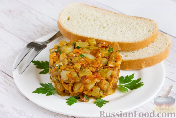Фото приготовления рецепта: Овощное рагу с огурцами и сладким перцем - шаг №15