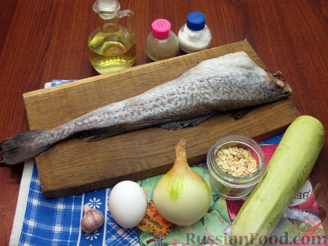 Фото приготовления рецепта: Котлеты из минтая с кабачком, в духовке - шаг №1