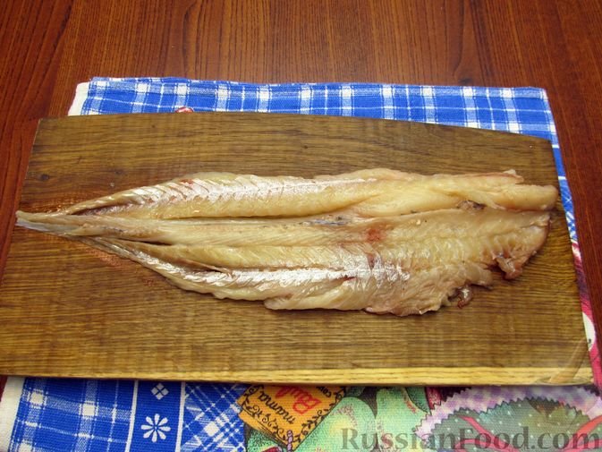 Фото приготовления рецепта: Котлеты из минтая с кабачком, в духовке - шаг №2