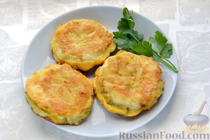 Фото к рецепту: Патиссоны, жаренные с сыром и зеленью