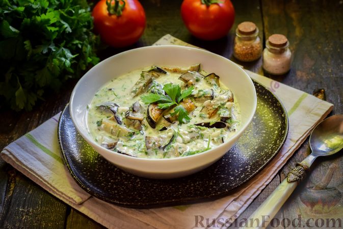 Фото приготовления рецепта: Холодный суп с баклажанами, простоквашей и йогуртом - шаг №9