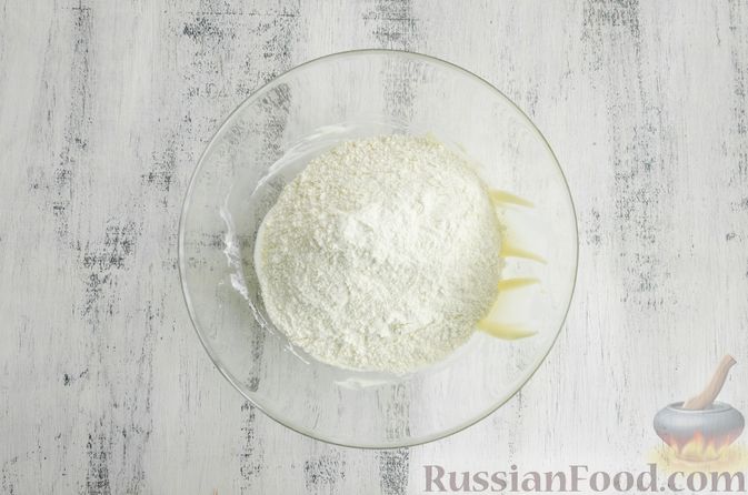 Фото приготовления рецепта: Творожное печенье со сливами - шаг №7