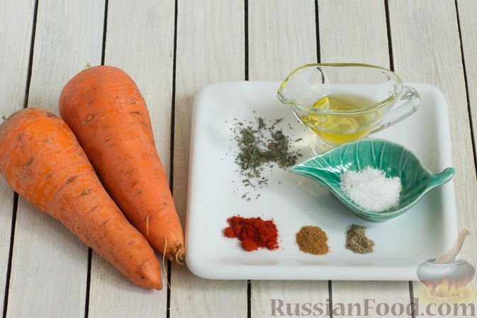 Фото приготовления рецепта: Морковные чипсы с пряностями (в духовке) - шаг №1