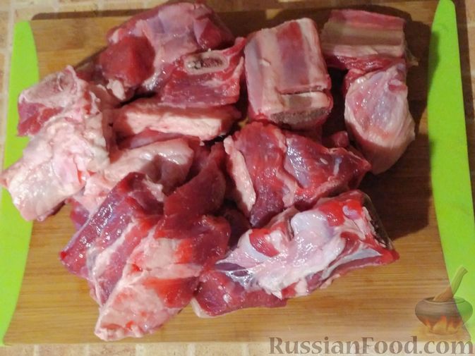 Фото приготовления рецепта: Овощное рагу с говяжьими рёбрышками - шаг №1