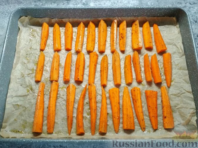 Фото приготовления рецепта: Запечённая морковь с пряностями - шаг №1
