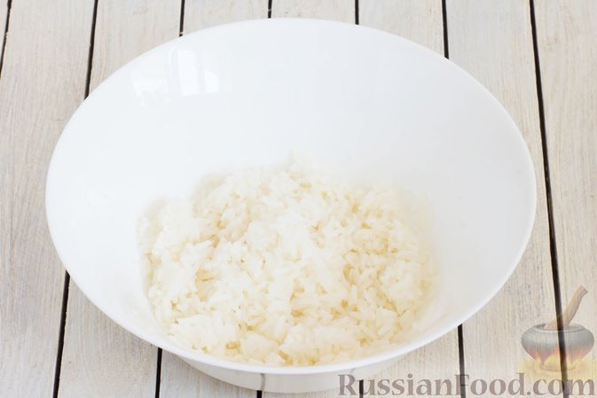 Фото приготовления рецепта: Холодный суп "Таратор" с рисом - шаг №8