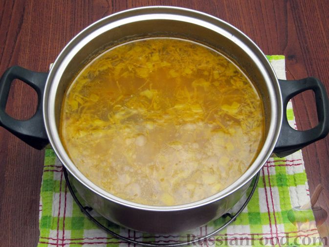 Фото приготовления рецепта: Куриный суп с гречкой - шаг №13