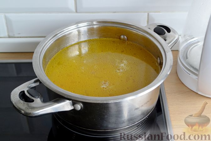 Фото приготовления рецепта: Овощной суп с чечевицей и цветной капустой - шаг №7