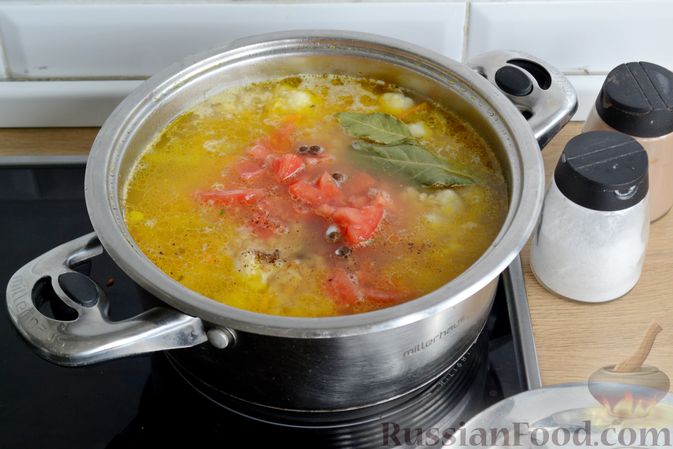 Фото приготовления рецепта: Овощной суп с чечевицей и цветной капустой - шаг №10