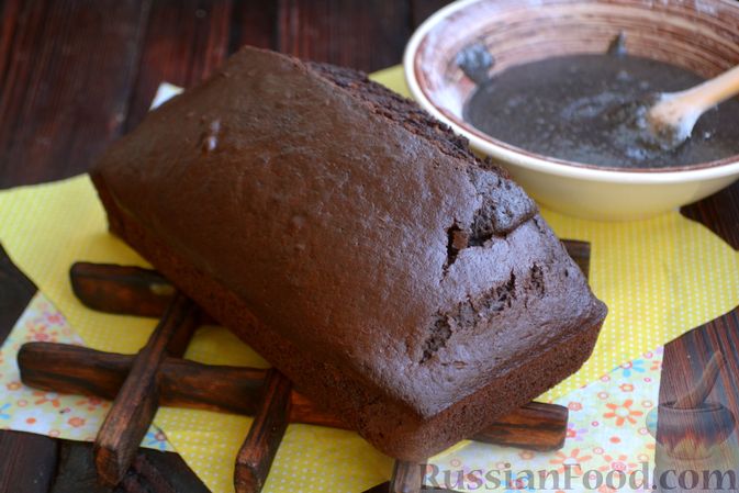 Фото приготовления рецепта: Шоколадно-кофейный кекс на молоке, с тахинной глазурью - шаг №15