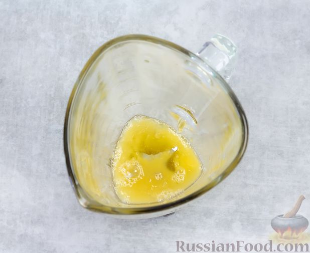 Фото приготовления рецепта: Молочный коктейль с апельсиновым соком - шаг №5