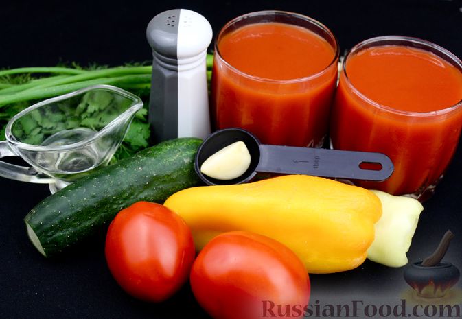 Фото приготовления рецепта: Гаспачо с томатным соком - шаг №1