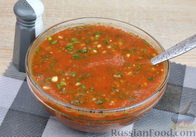 Фото приготовления рецепта: Гаспачо с томатным соком - шаг №8