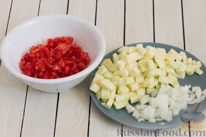 Фото приготовления рецепта: Овощной суп с чечевицей - шаг №5