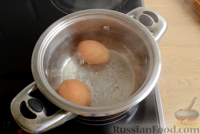 Фото приготовления рецепта: Куриный суп с помидорами и рисом - шаг №17