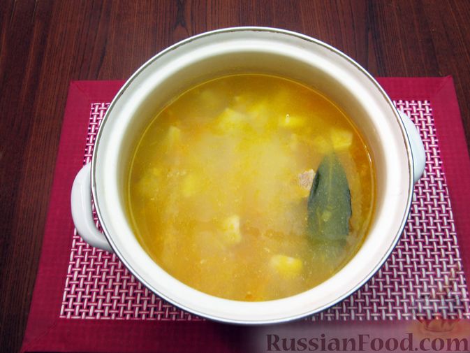 Фото приготовления рецепта: Суп из свинины с пшеном и помидорами - шаг №13