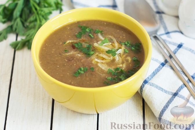 Фото к рецепту: Чечевичный суп-пюре с помидорами