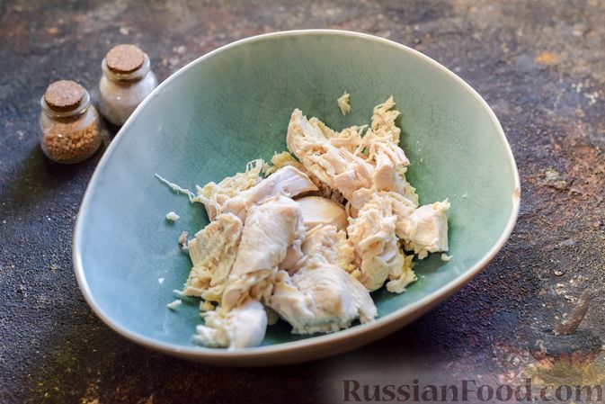 Фото приготовления рецепта: Крем-суп из свеклы с кабачком и куриной грудкой - шаг №16