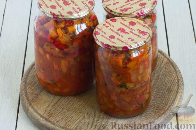 Фото приготовления рецепта: Салат из моркови с болгарским перцем, на зиму (без уксуса) - шаг №13