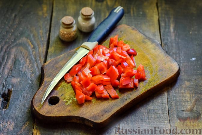 Фото приготовления рецепта: Овощной суп из тыквы и цветной капусты с сырно-яичной заправкой - шаг №5