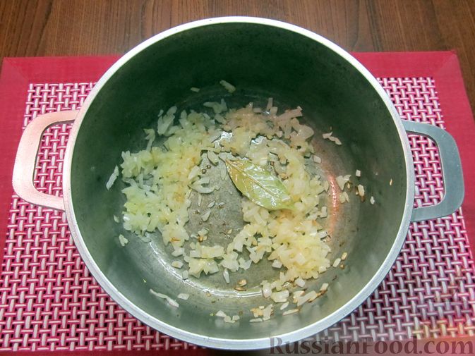 Фото приготовления рецепта: Суп из зеленых помидоров с копченой грудинкой - шаг №6
