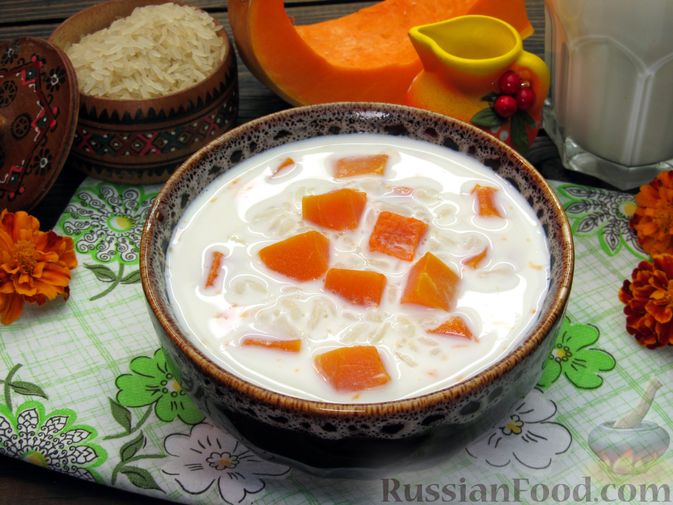 Фото приготовления рецепта: Молочный суп с тыквой и рисом - шаг №9
