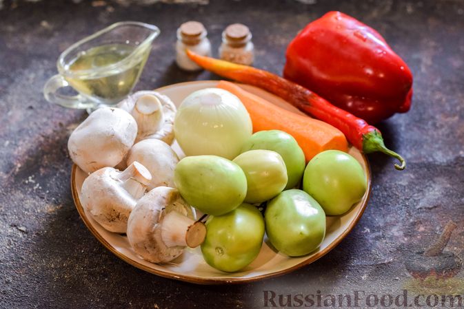 Фото приготовления рецепта: Соте из зелёных помидоров с болгарским перцем и шампиньонами - шаг №1