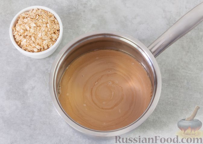 Фото приготовления рецепта: Кофейная овсянка с шоколадом - шаг №3
