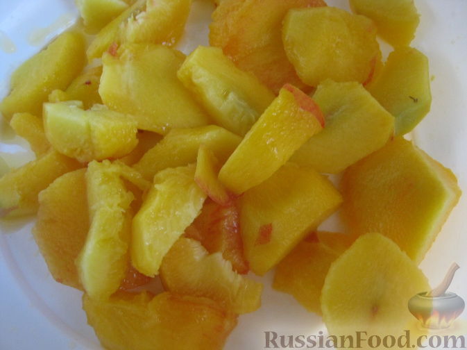 Фото приготовления рецепта: Смузи из персика и апельсина - шаг №5