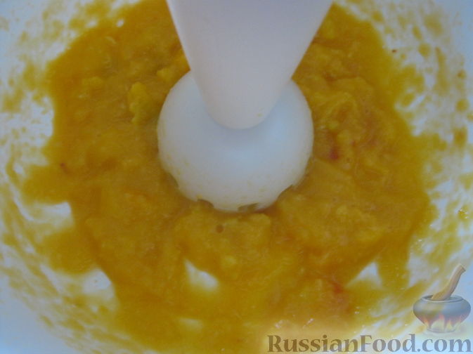 Фото приготовления рецепта: Смузи из персика и апельсина - шаг №6