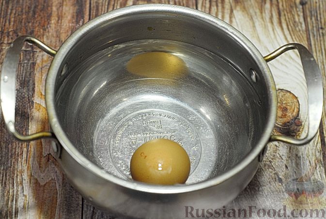 Фото приготовления рецепта: Суп-пюре из брюссельской капусты со сметаной - шаг №8