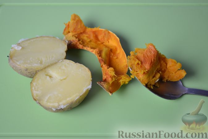 Фото приготовления рецепта: Тыквенные ньокки со сливочно-сырным соусом с ветчиной - шаг №7