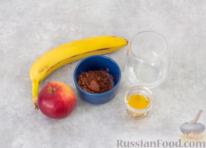Фото приготовления рецепта: Смузи-боул из бананов и яблок, с мёдом и какао - шаг №1